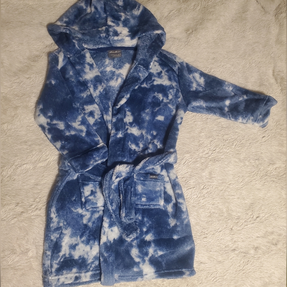 2/3 Eddie Bauer Robe